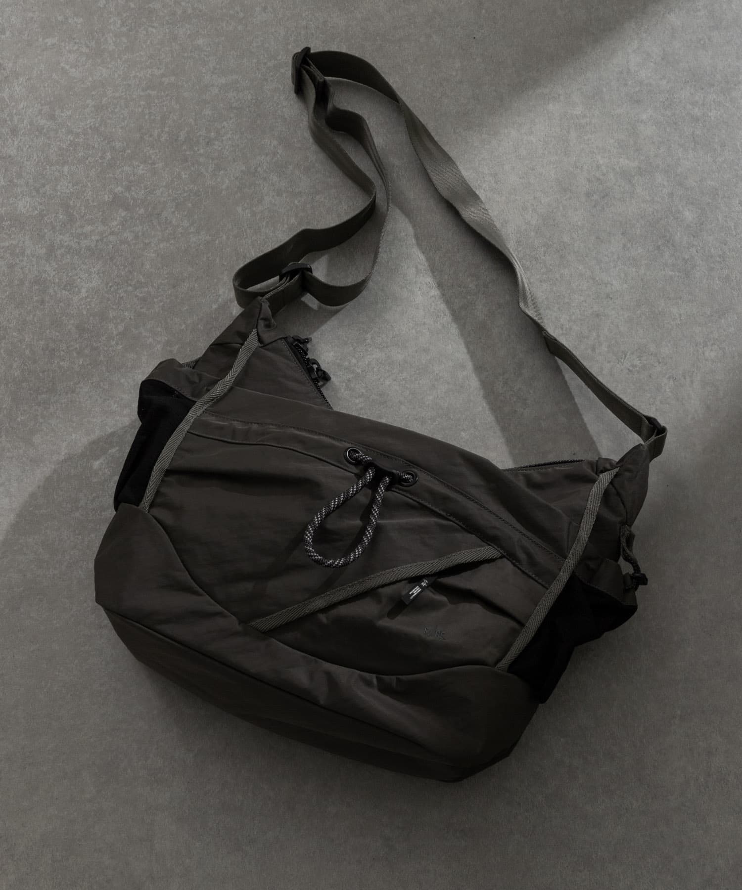 F/CE. TEXTURED TWILL 2WAY SHOULDER TOTE / 雙用機能側背托特包