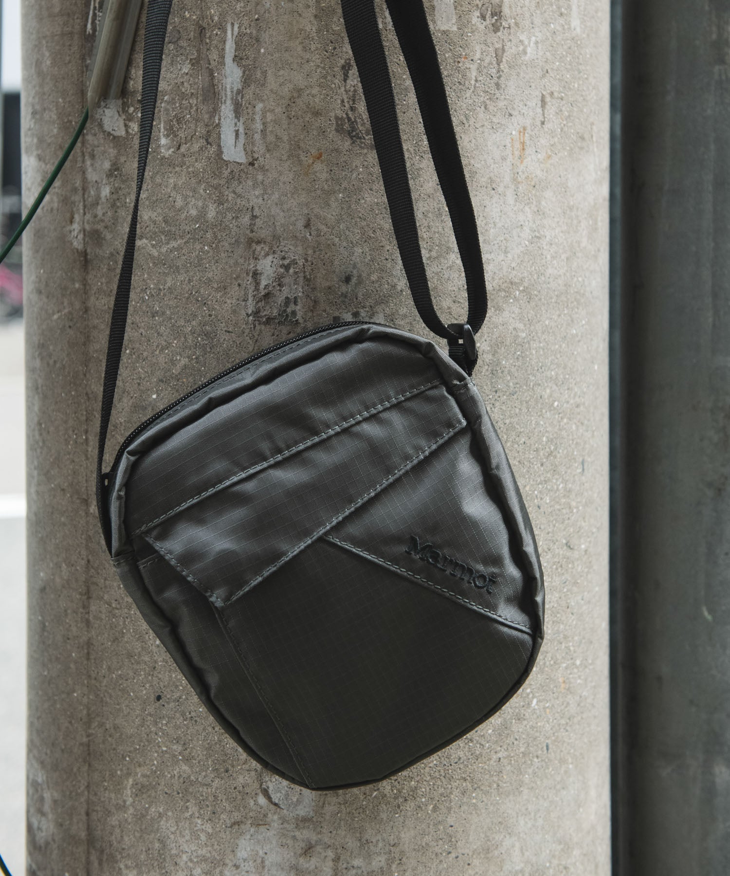 Marmot×DOORS Ripstop Shoulder Bag / 機能側背包