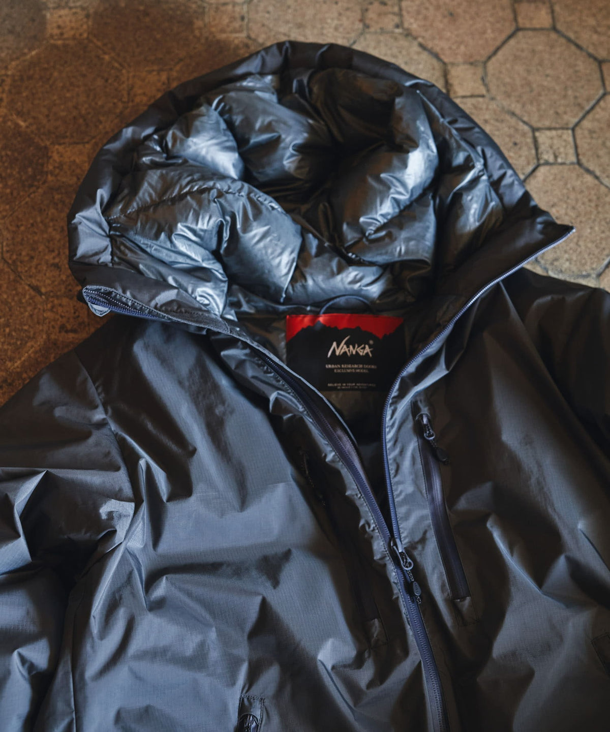 NANGA × DOORS / AURORA-TEX 防水羽絨連帽外套 26AW(日本聯名限定)