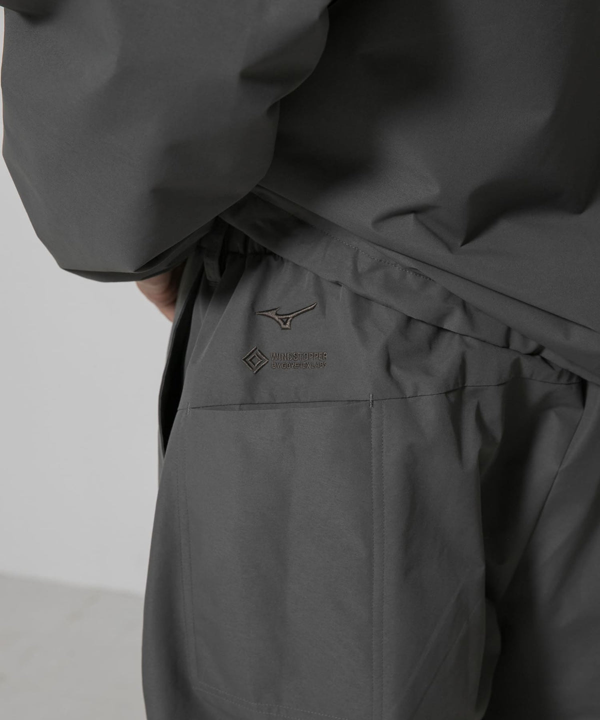 Mizuno × EKAL / GORE-TEX WINDSTOPPER 運動長褲(日本聯名限定)
