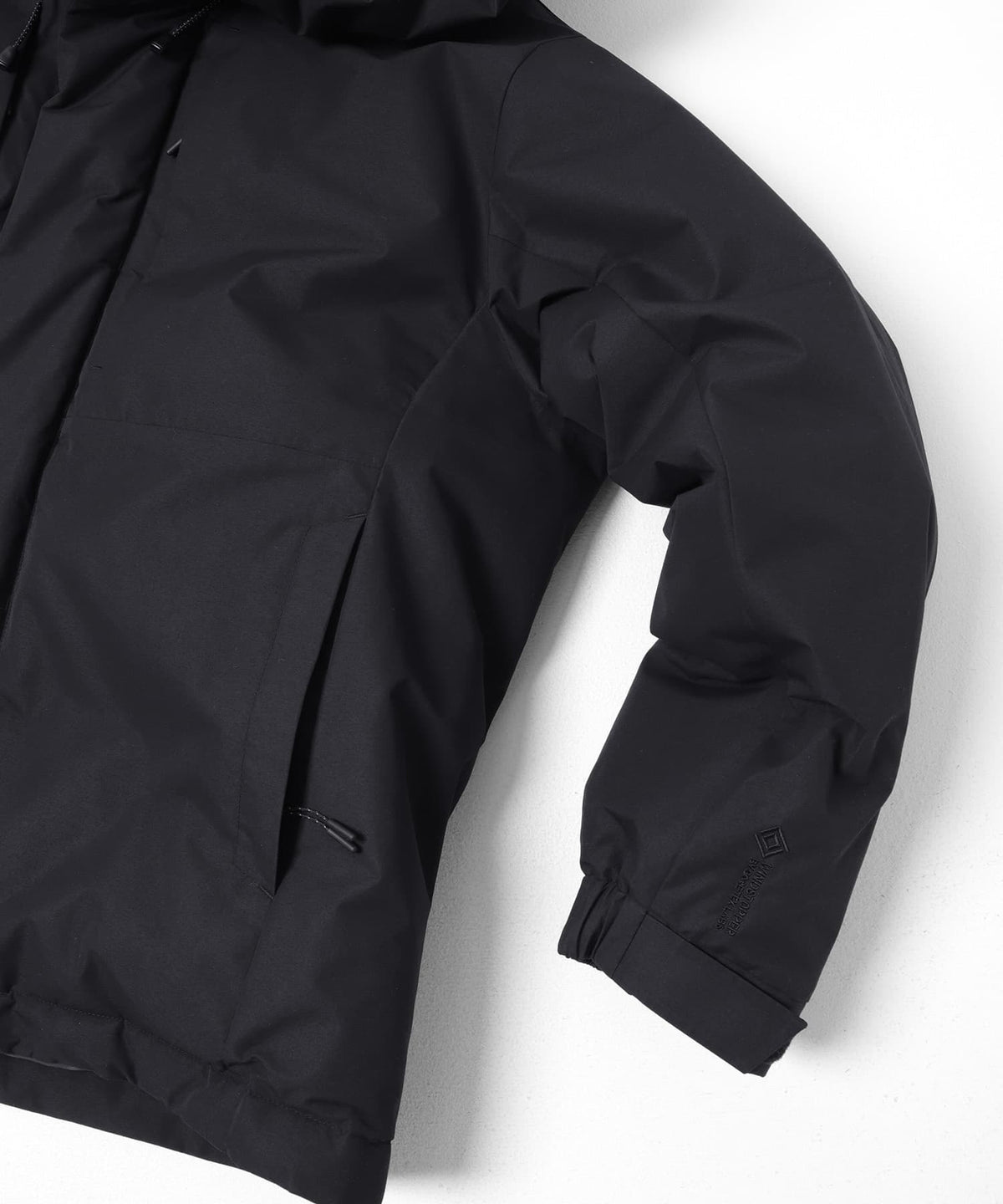 Mizuno × EKAL / GORE-TEX WINDSTOPPER 羽絨外套(日本聯名限定)