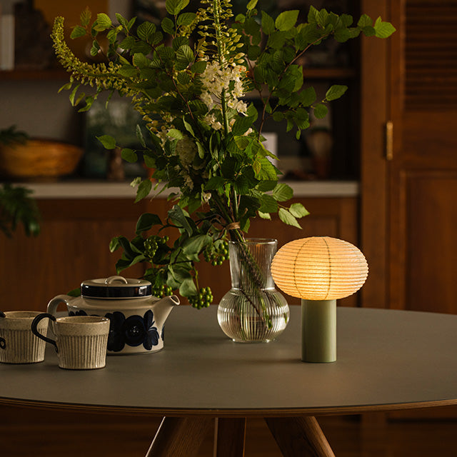 シラキ工芸 TORCHIN OVAL 白/ナチュラル / 合紙攜帶桌燈