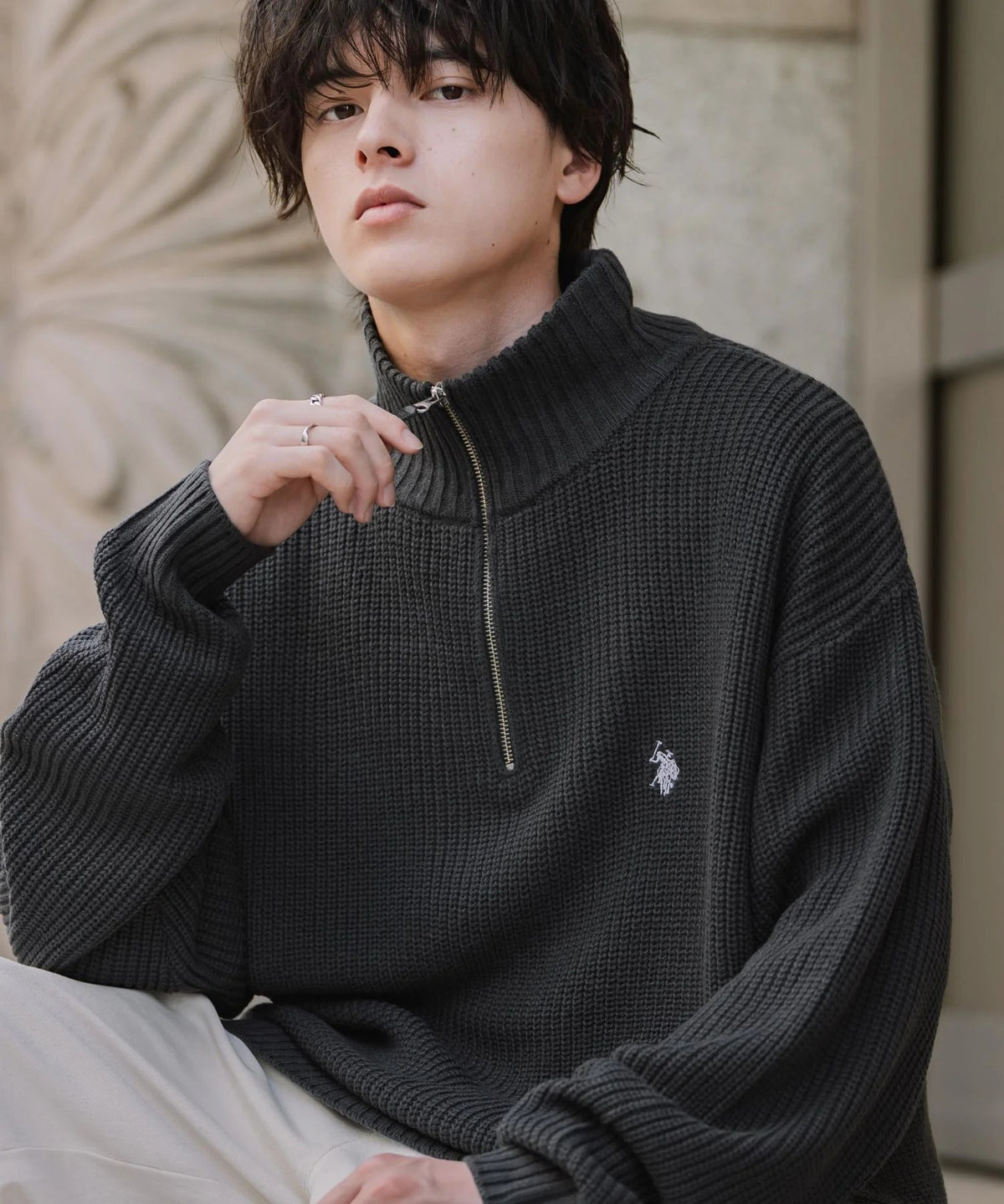 U.S. POLO ASSN. / 寬鬆畦編刺繡 半拉鍊針織衫(日本聯名限定)