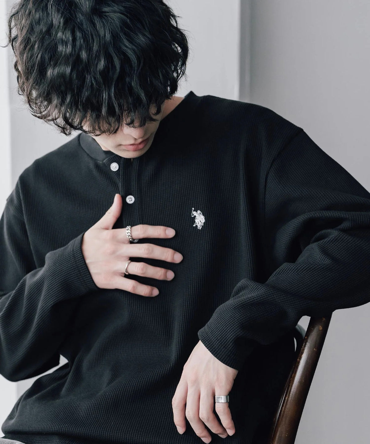 U.S. POLO ASSN. / 刺繡格紋 亨利領長袖T恤(日本聯名限定)