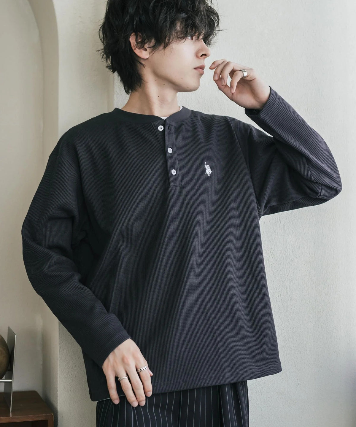 U.S. POLO ASSN. / 刺繡格紋 亨利領長袖T恤(日本聯名限定)