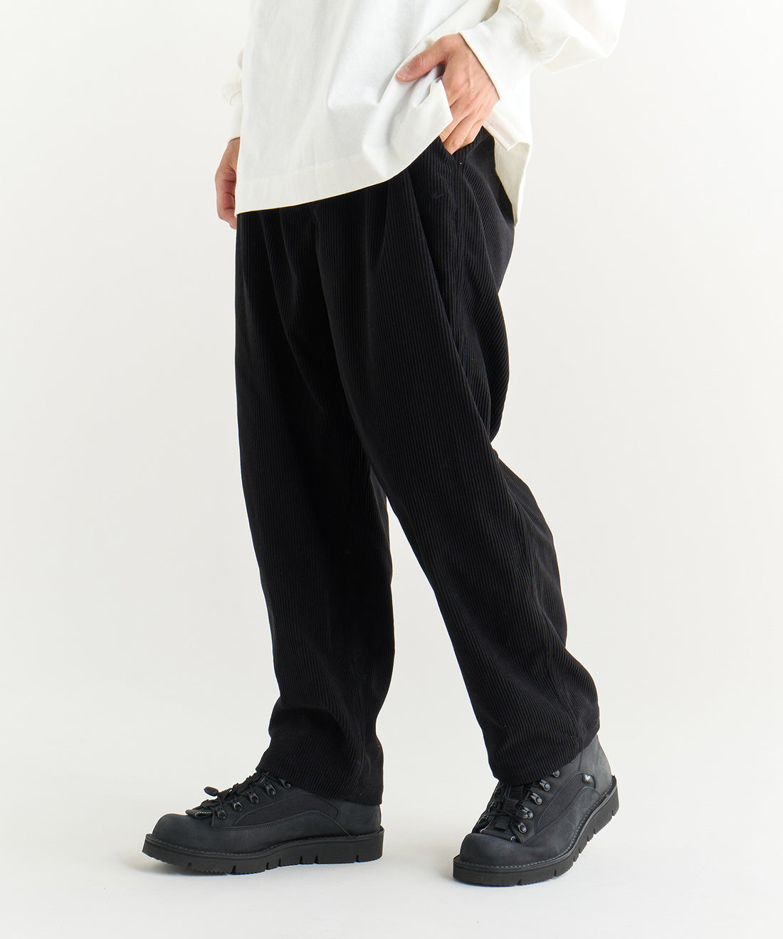 NANGA CORDUROY CLIMBING PANTS / 機能燈芯絨可調式寬褲