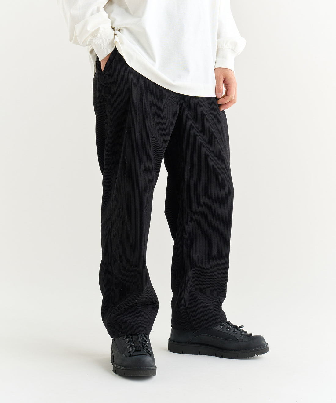 NANGA CORDUROY CLIMBING PANTS / 機能燈芯絨可調式寬褲