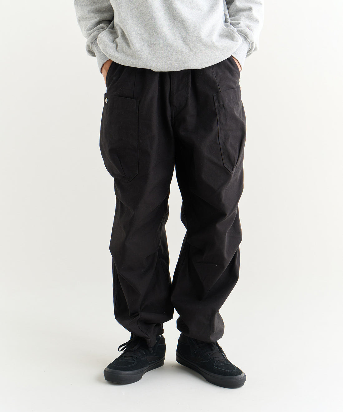 NANGA BACK SATIN EASY CARGO PT / 立體輪廓感後綿斜紋多口袋抽繩工作褲