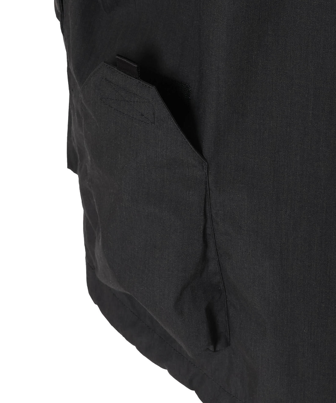 NANGA HINOC MOUNTAIN PARKA(UNISEX) / 山系多口袋連結式外套