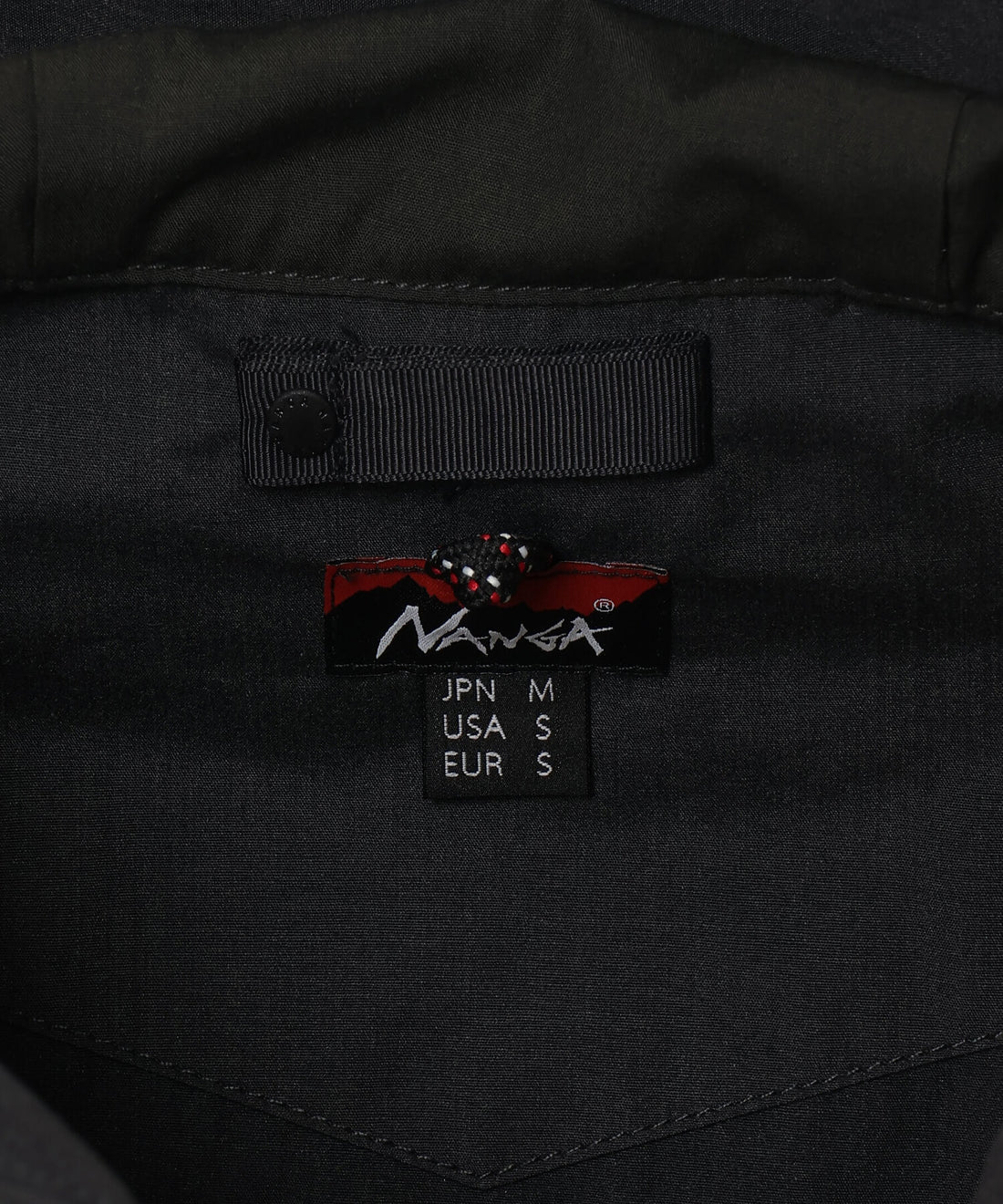 NANGA HINOC MOUNTAIN PARKA(UNISEX) / 山系多口袋連結式外套