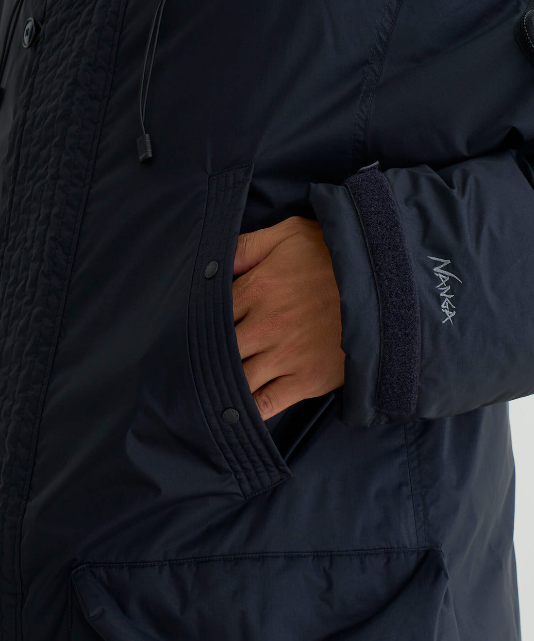 NANGA AURORA TEX DOWN FIELD HALF COAT(MEN) / 機能型軍事輪廓 羽絨外套