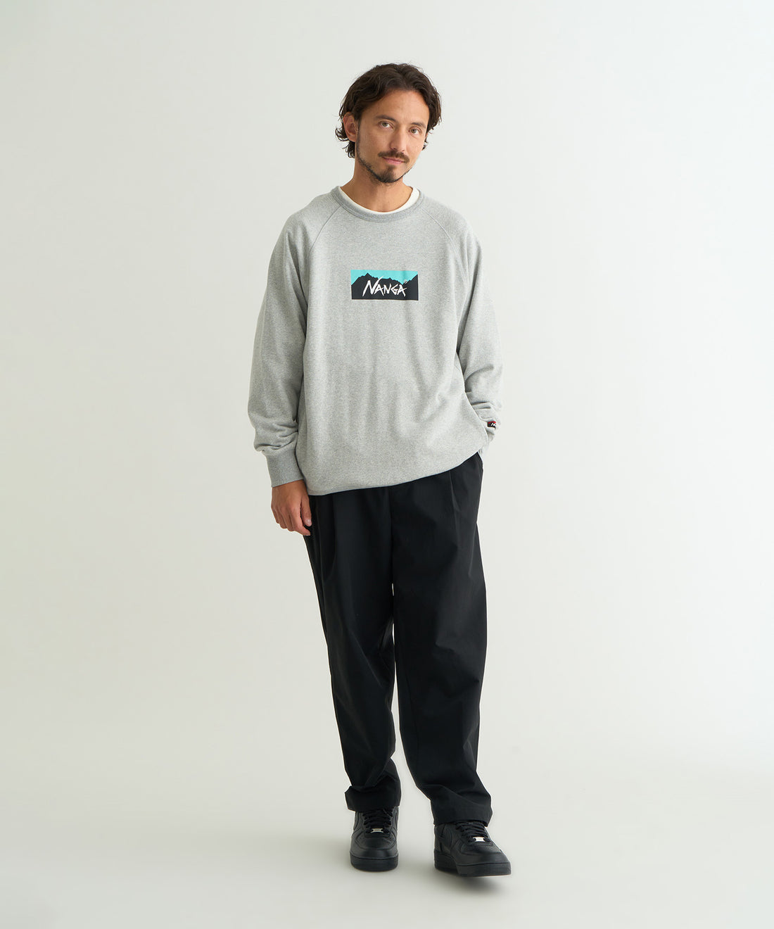 NANGA ECO HYBRID BOX LOGO SWEATSHIRT(UNISEX) / 拉克蘭袖 圓領衫