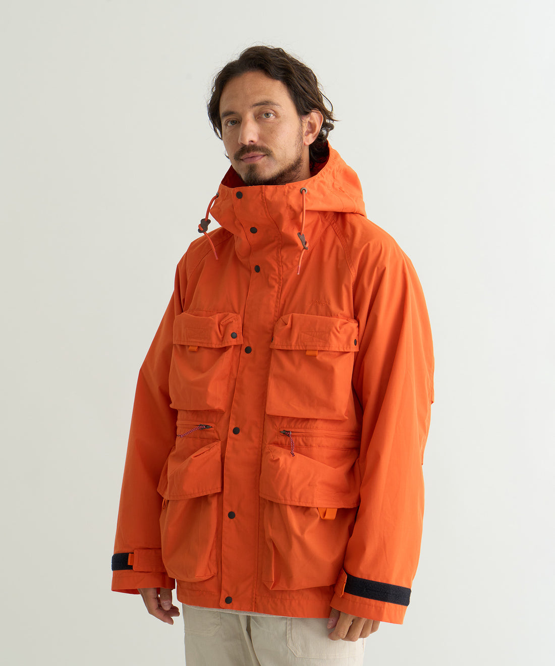 NANGA HINOC MOUNTAIN PARKA(UNISEX) / 山系多口袋連結式外套
