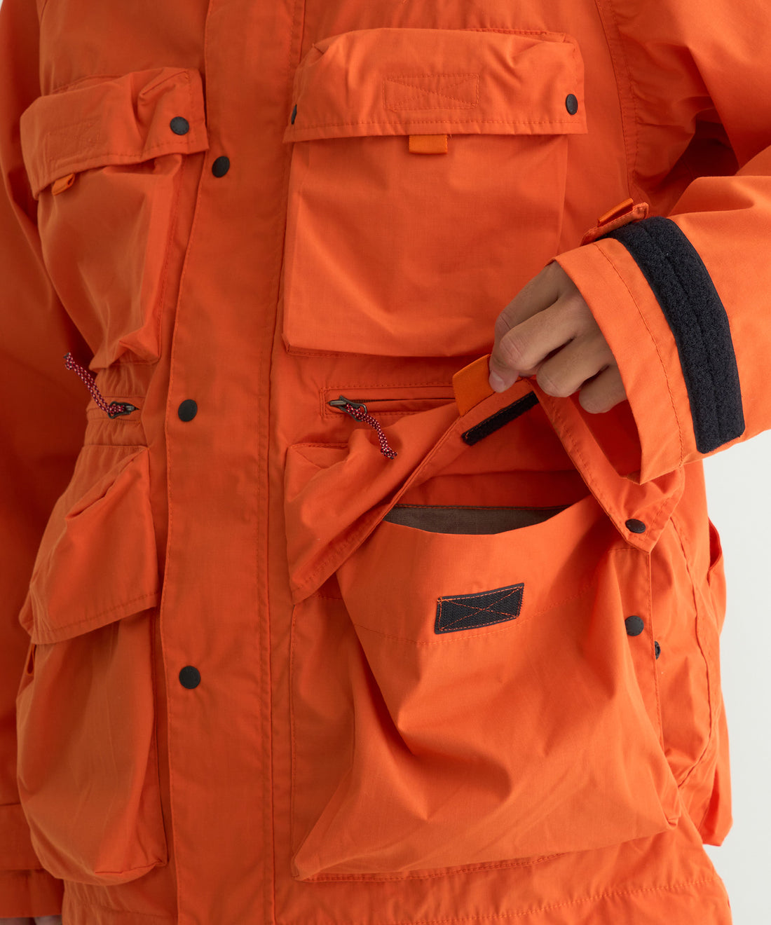 NANGA HINOC MOUNTAIN PARKA(UNISEX) / 山系多口袋連結式外套