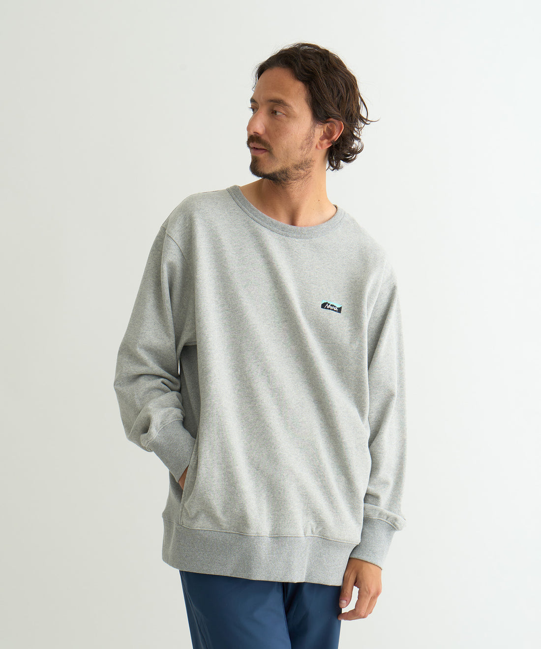 NANGA ECO HYBRID MINI BOX LOGO EMBROIDERY SWEATSHIRT / 刺繡小標 圓領衫