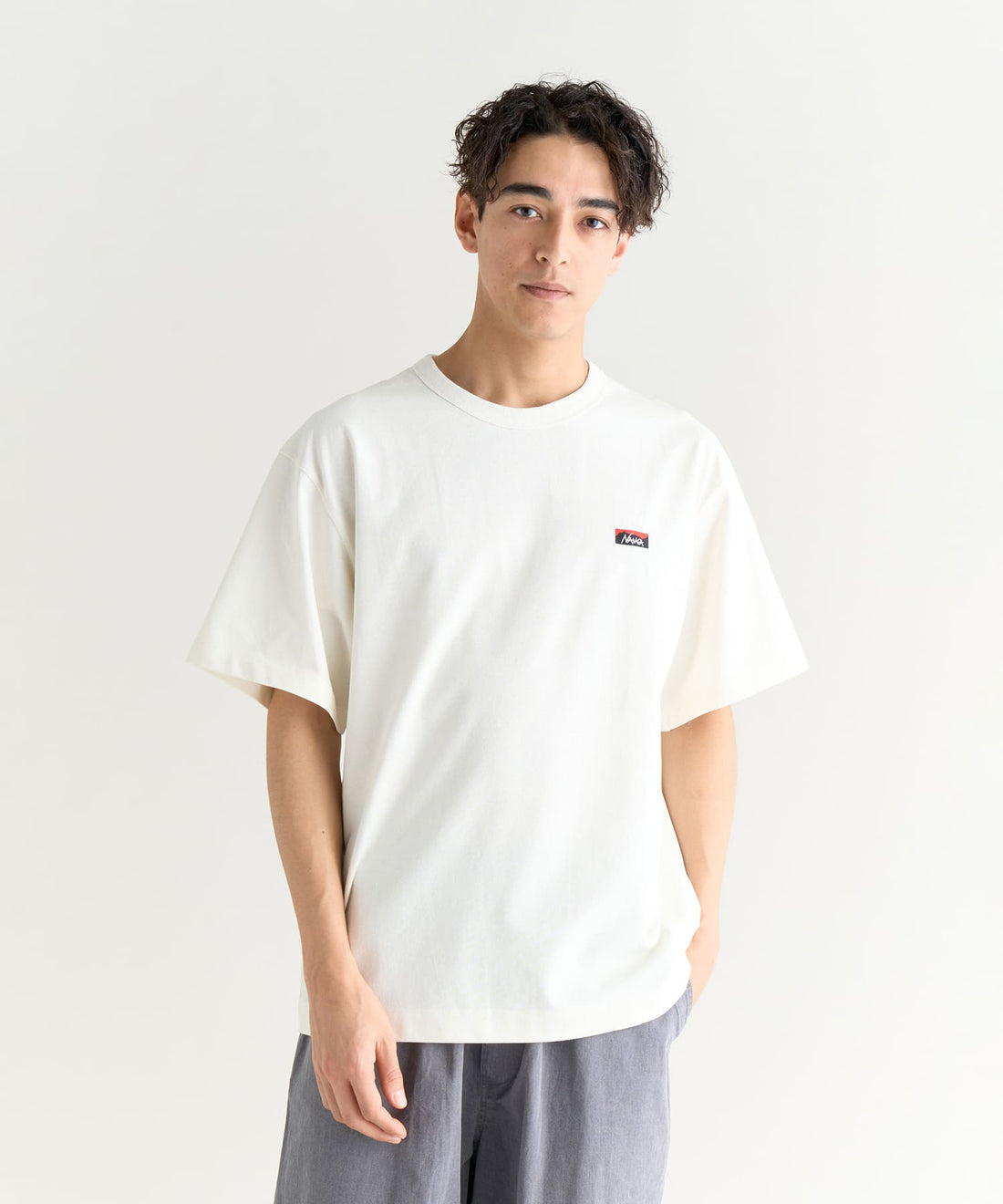 NANGA ECO HYBRID BOX LOGO EMBROIDERY TEE(UNISEX) / 中性款 小標 短袖T恤