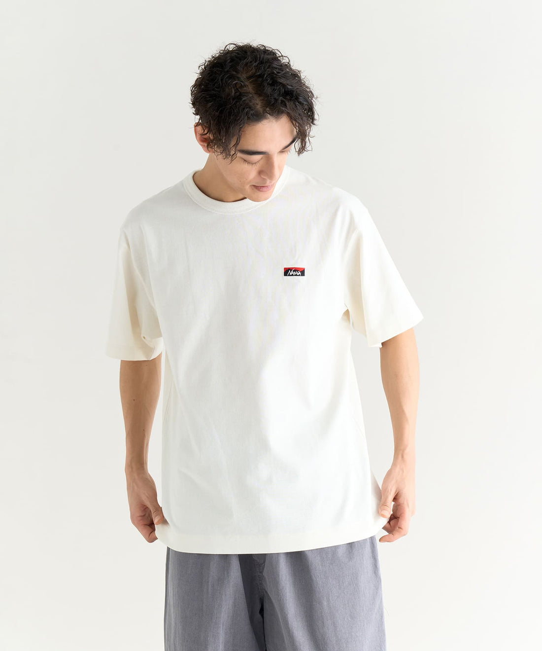 NANGA ECO HYBRID BOX LOGO EMBROIDERY TEE(UNISEX) / 中性款 小標 短袖T恤