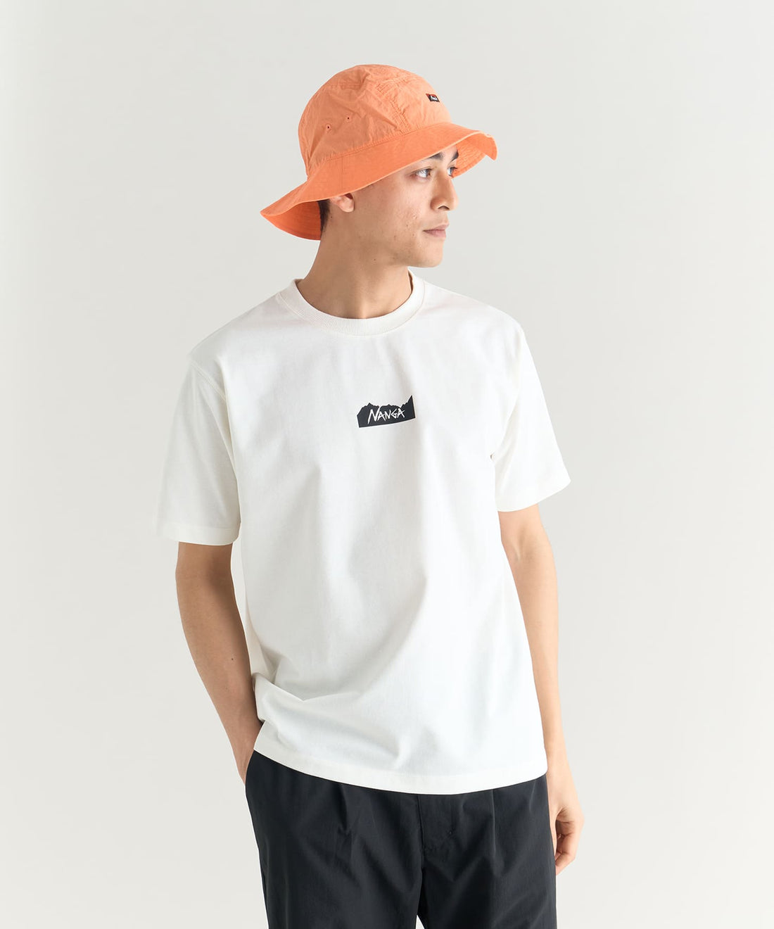 NANGA ECO HYBRID MT LOGO TEE(UNISEX) / 中性 大標誌 短袖T恤