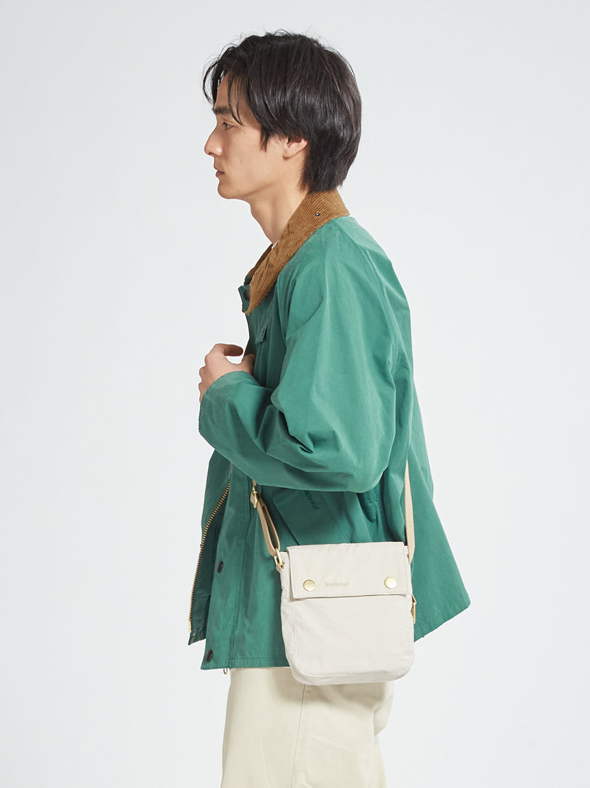 BARBOUR / 多功能極簡設計 TRANSPORT 斜背包