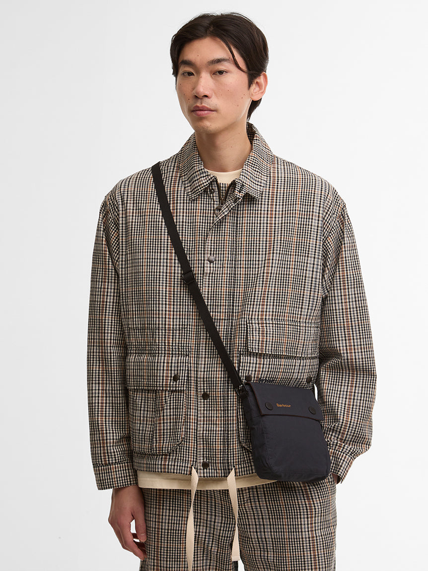 BARBOUR / 多功能極簡設計 TRANSPORT 斜背包