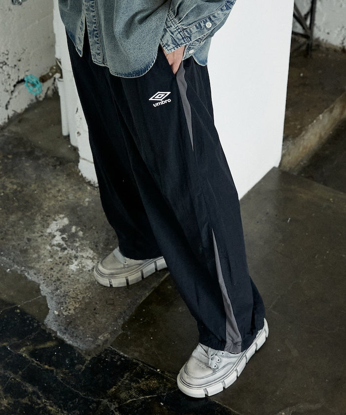 UMBRO / TECH NYLON PANTS 機能長褲