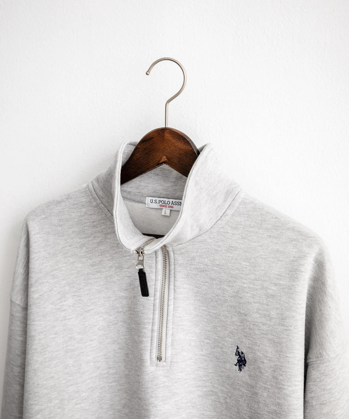 U.S. POLO ASSN. / 寬鬆 刷毛刺繡 半拉鍊開襟衫(日本聯名限定)