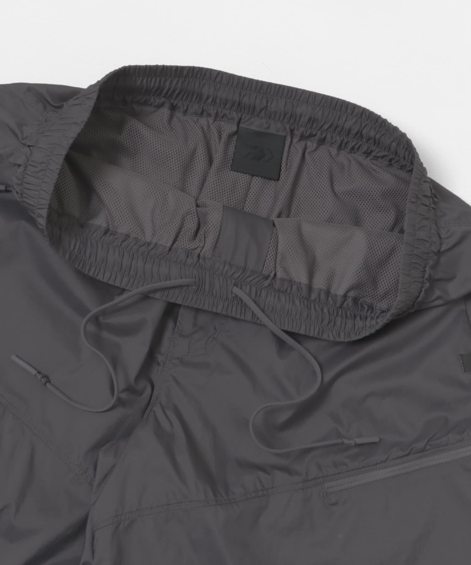 DAIWA PIER39 TECH WIND SHELL SHORTS / 機能短褲