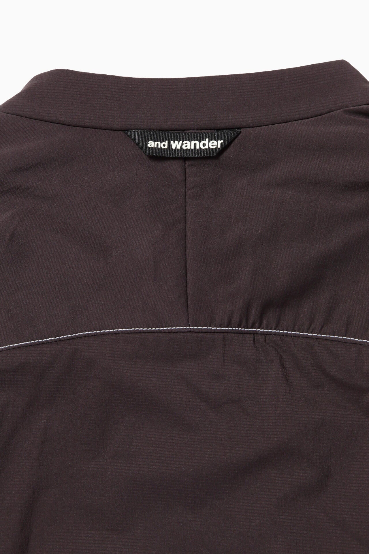 and wander alpha AIR collarless jacket / 無領輕量保溫外套