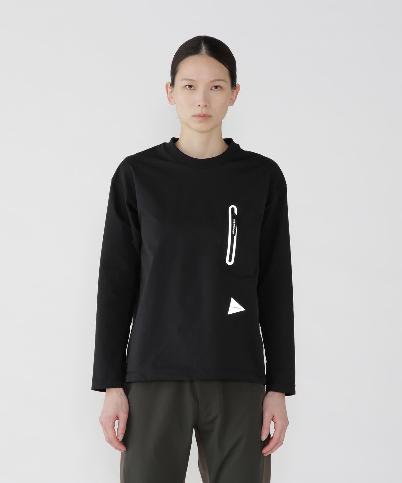 and wander hybrid warm pocket LS T / 保暖機能口袋長袖T恤