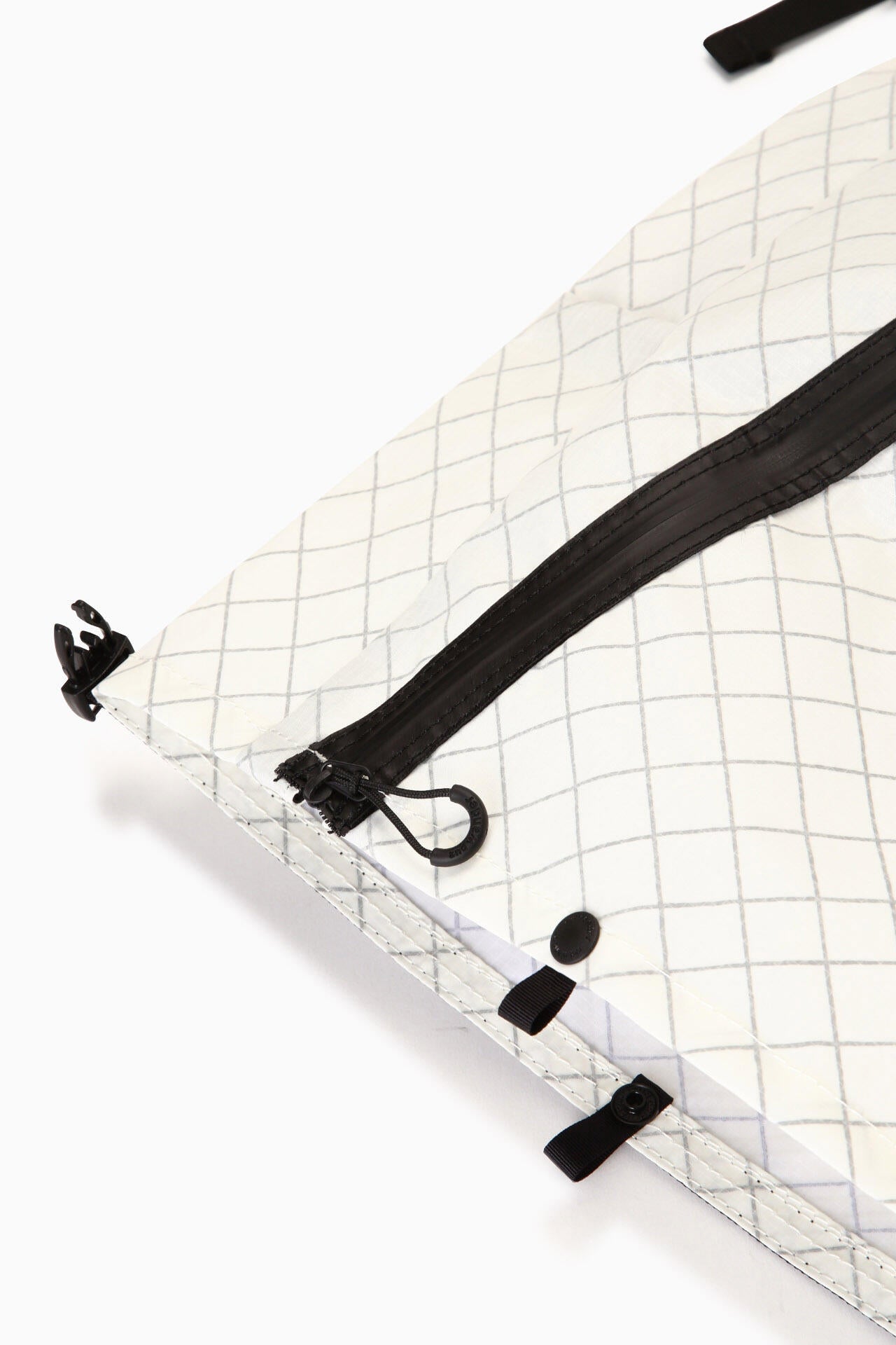 and wander ECOPAK 18L / 防水結構輕量背包