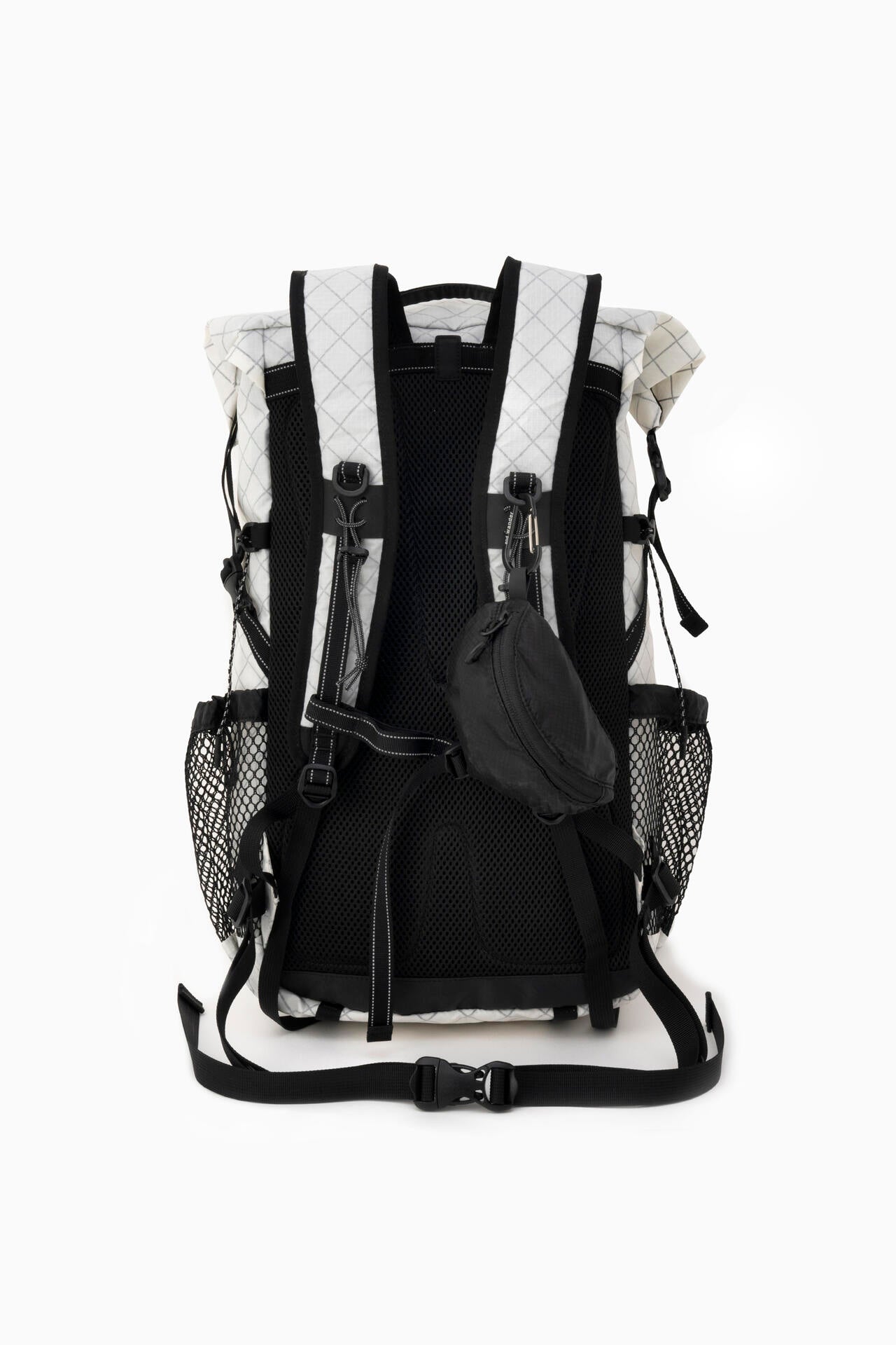 and wander ECOPAK 18L / 防水結構輕量背包