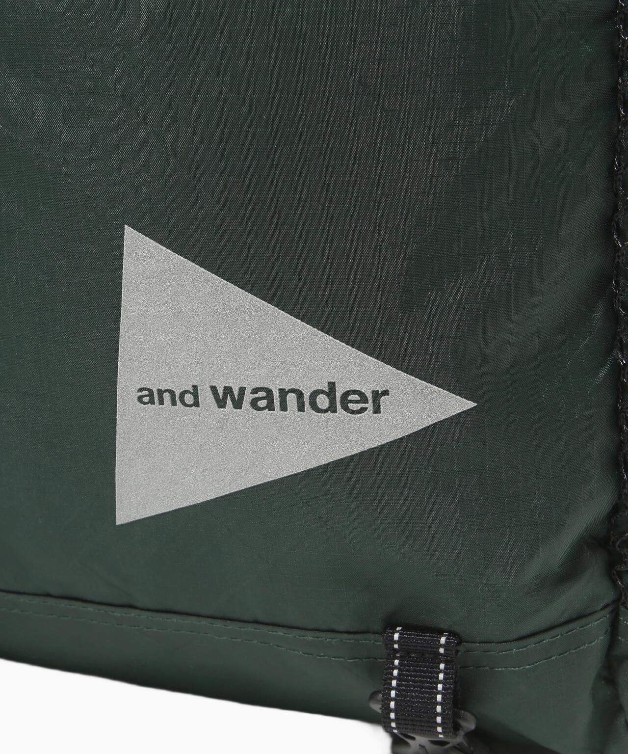 and wander ECOPAK 18L / 防水結構輕量背包