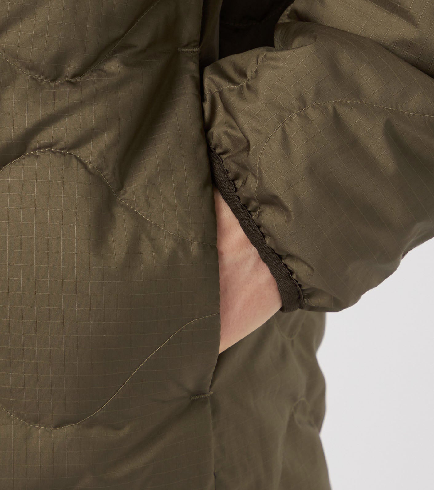 nanamica Reversible Down Cardigan / 雙面結構 光電子® 羽絨開襟外套