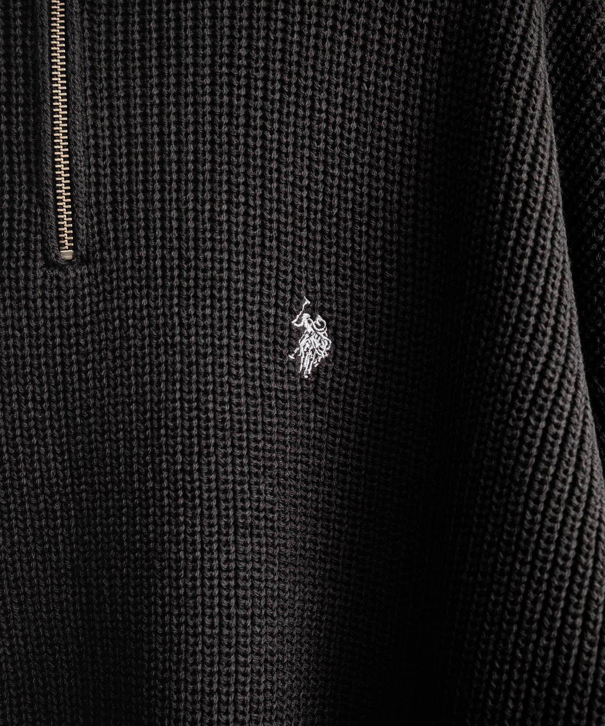 U.S. POLO ASSN. / 寬鬆畦編刺繡 半拉鍊針織衫(日本聯名限定)