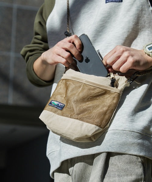THE CRAFT CREW PRODUCTS / 防潑水側背包