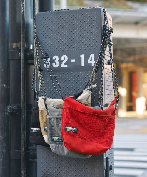 THE CRAFT CREW PRODUCTS / 防潑水側背包