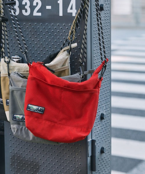 THE CRAFT CREW PRODUCTS / 防潑水側背包