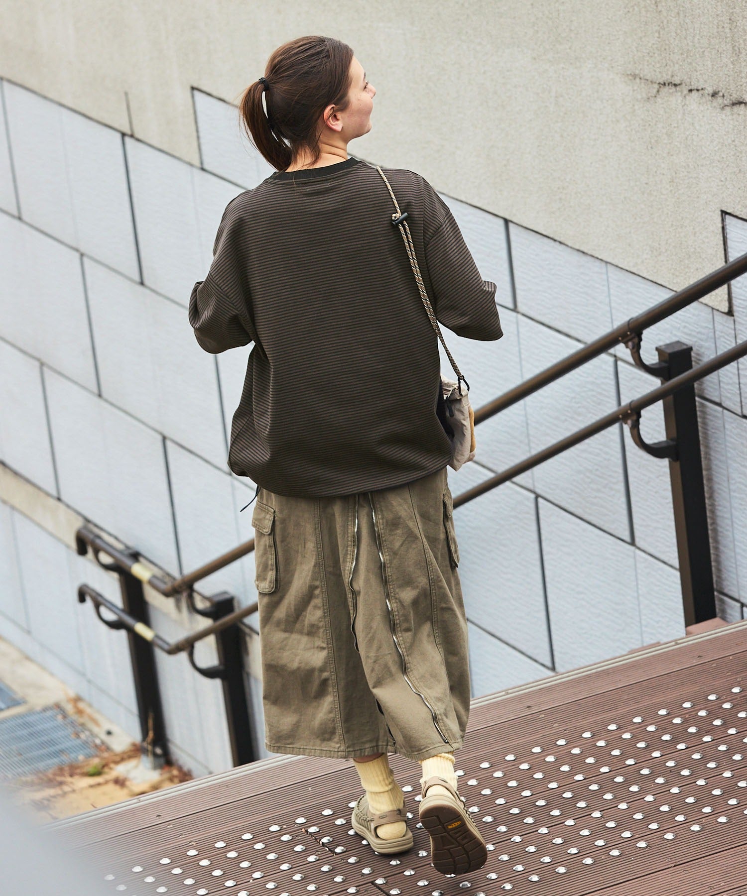 THE CRAFT CREW PRODUCTS / 抽繩設計 條紋短袖T恤