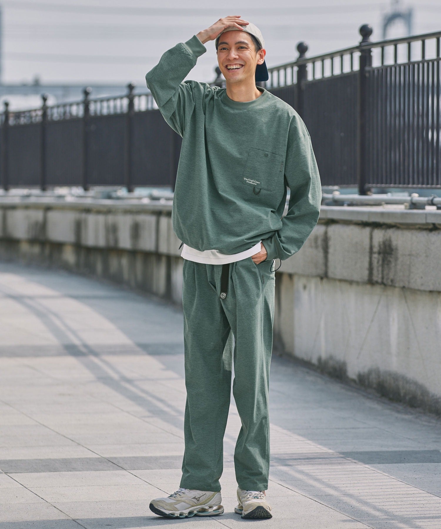 THE CRAFT CREW PRODUCTS  / 抗UV吸濕速乾抽繩機能 長袖T恤