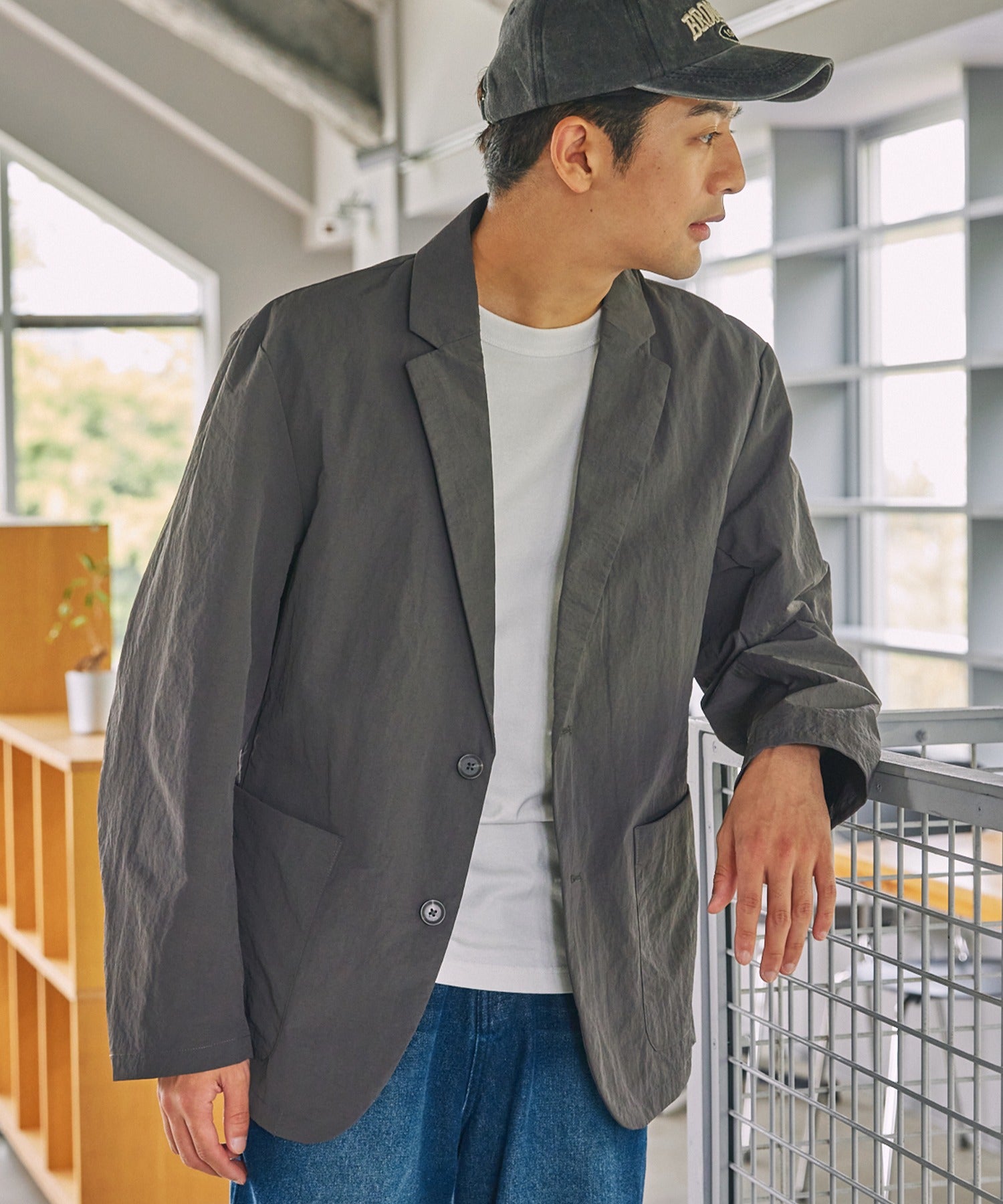 THE CRAFT CREW PRODUCTS / 多功能防潑防風 尼龍 西裝外套