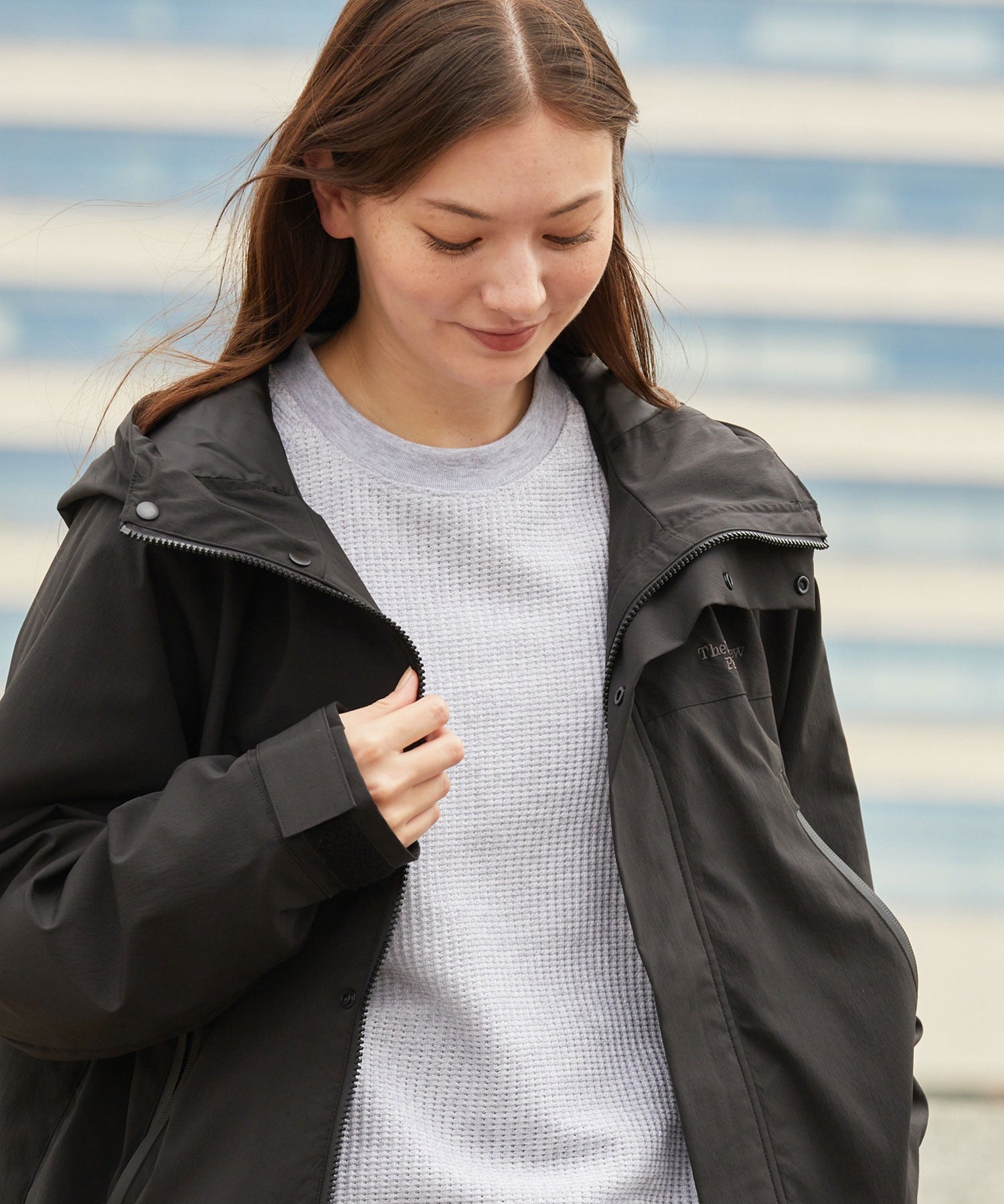 THE CRAFT CREW PRODUCTS / 尼龍 防潑水 抽繩 連帽外套