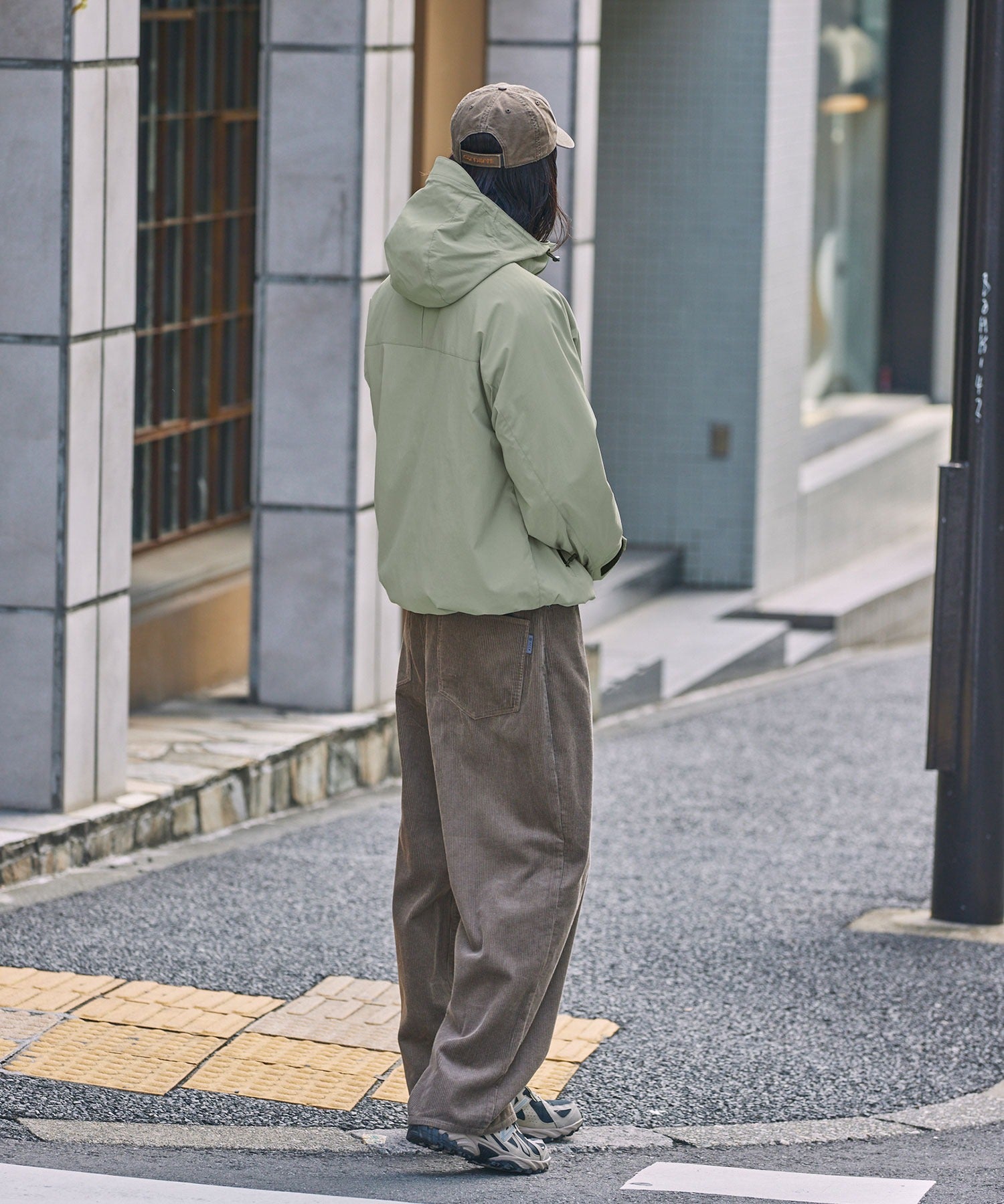 THE CRAFT CREW PRODUCTS / 尼龍 防潑水 抽繩 連帽外套