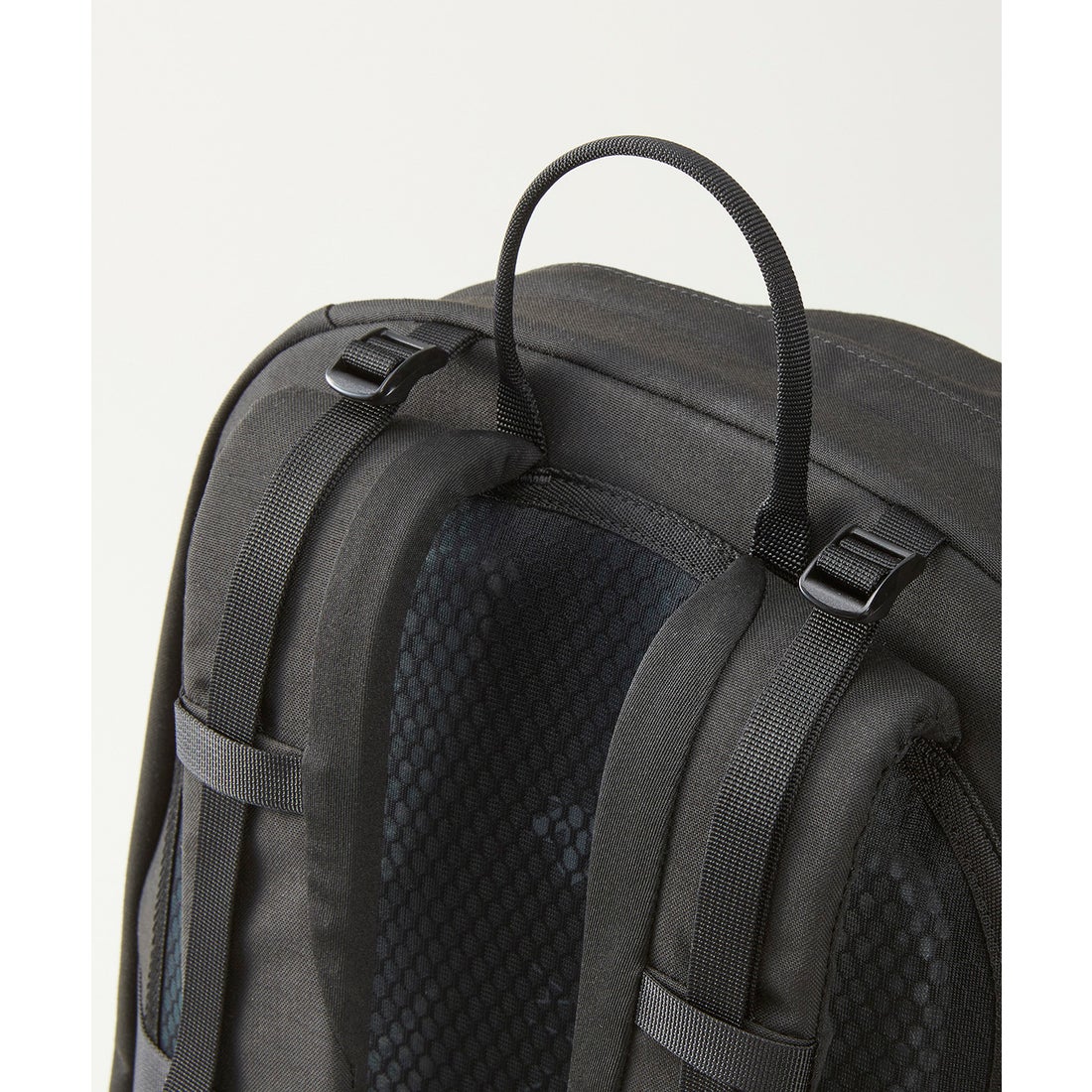 DESCENTE ALLTERRAIN / 25公升 後背包