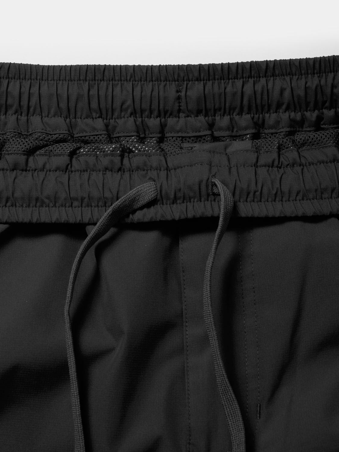DAIWA PIER39 GORE-TEX WINDSTOPPER® PERFECT FISHING SHORTS / 多口袋 機能防風短褲
