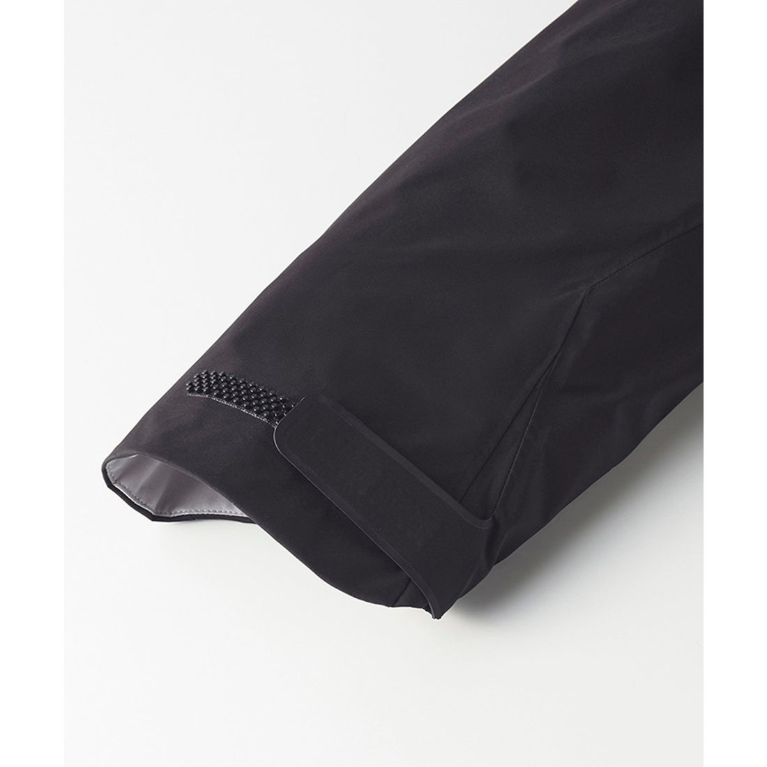 DESCENTE  ALLTERRAIN  CREAS / 防風防水外套