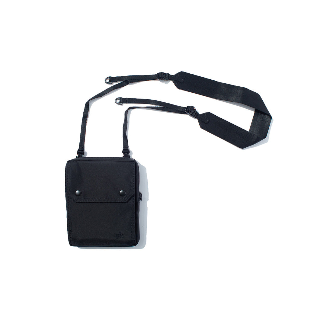 F/CE. 420 re/cor TRAVELLER / 側背包