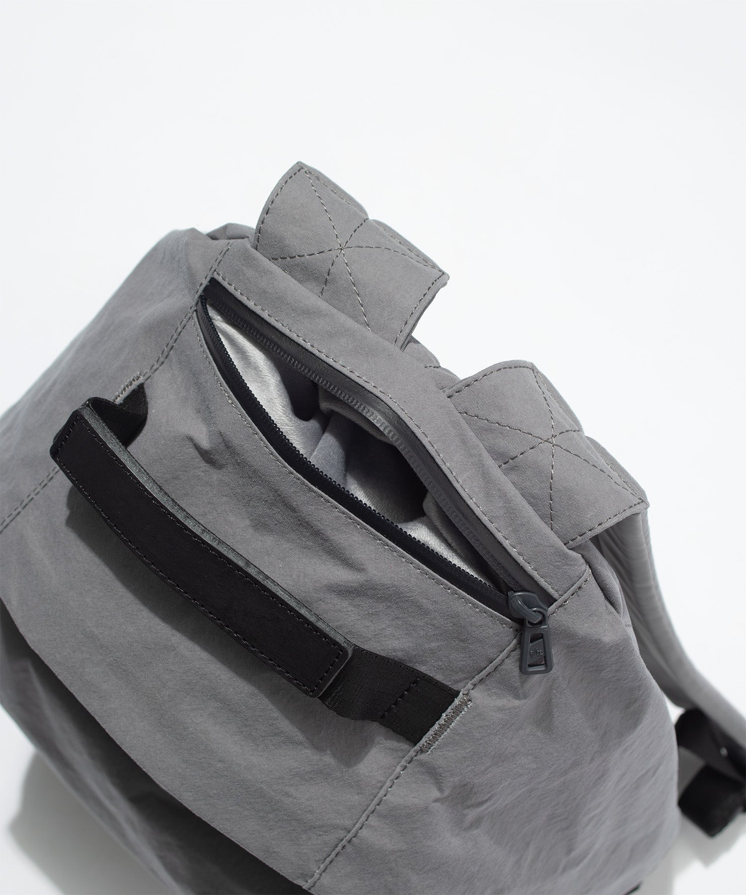 F/CE. KONBU® NYLON DAY PACK /  30公升 後背包