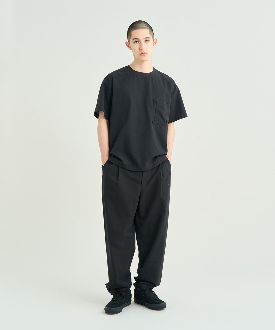 NANGA DotAir® COMFY TUCK TAPERED PANTS / 涼感透氣 DotAir® 錐形打褶長褲