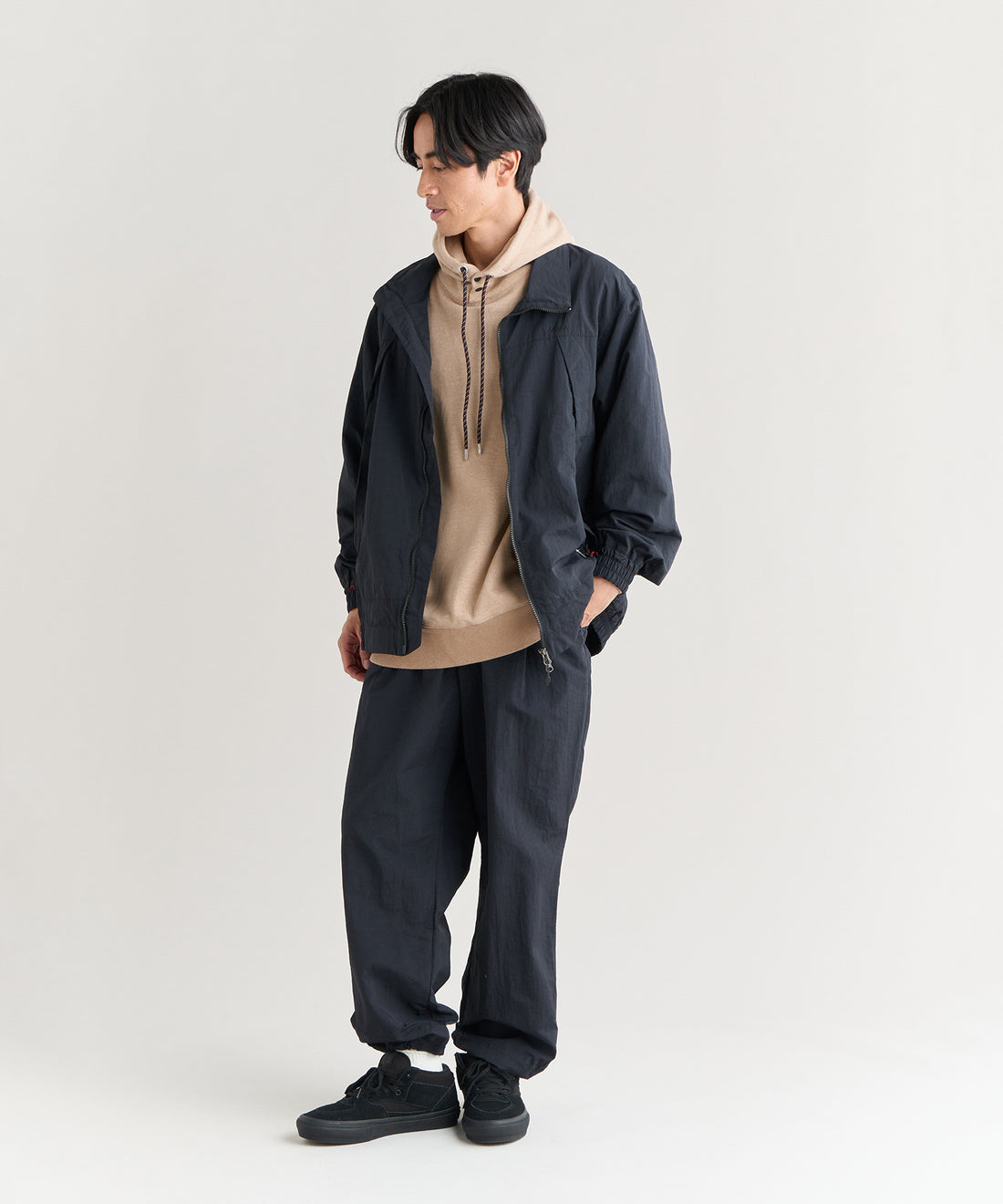 NANGA NYLON TUSSER TRACK PANTS / 輕量耐磨 機能束口長褲