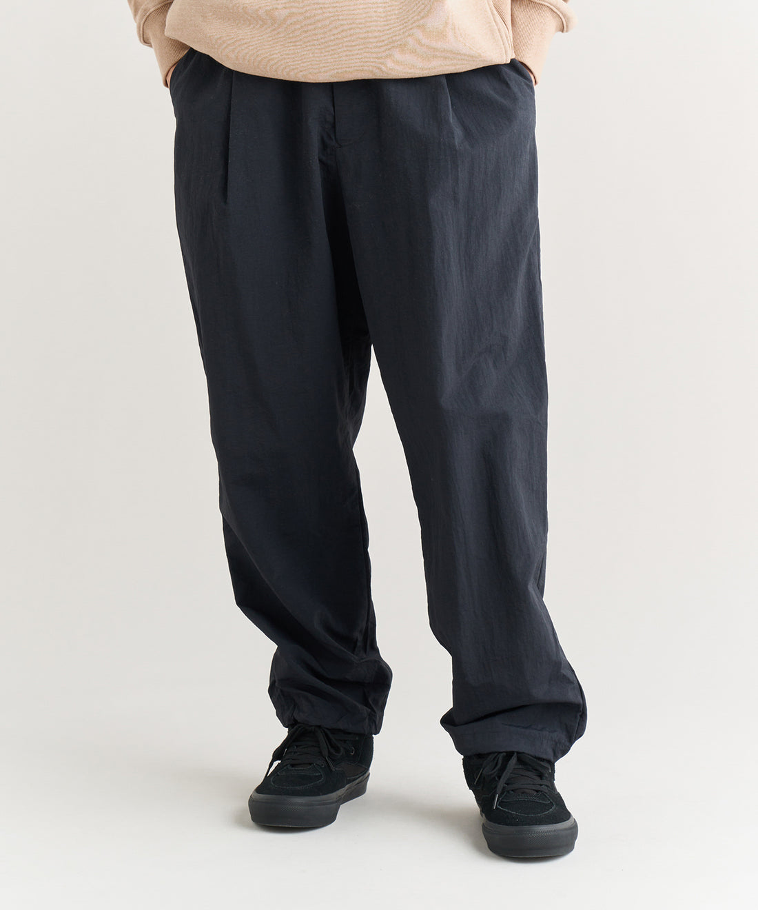 NANGA NYLON TUSSER TRACK PANTS / 輕量耐磨 機能束口長褲